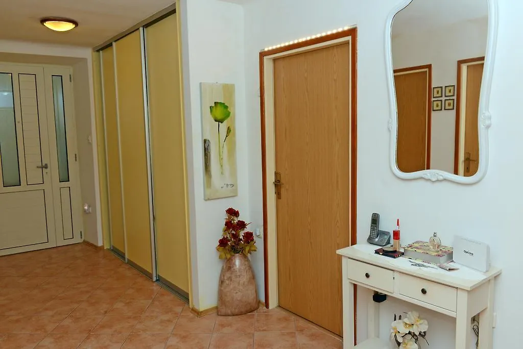 Private Room In The Center Of Split Guest house